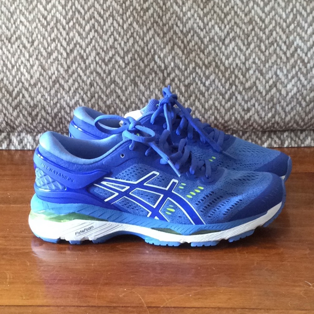 ASICS gel kayand 24 NWOT WIDE